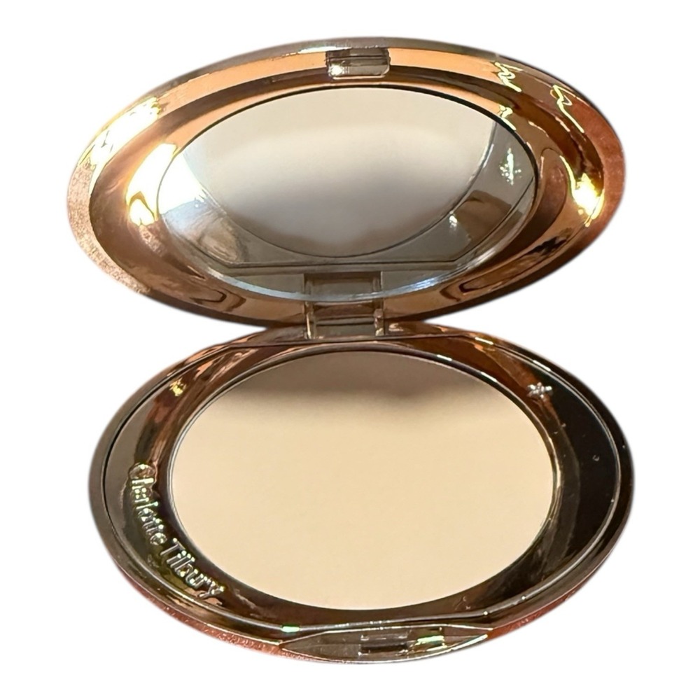 Charlotte Tilbury Airbrush Flawless Finish Powder - # 03 Tan 8g/0.28oz RARE HTF